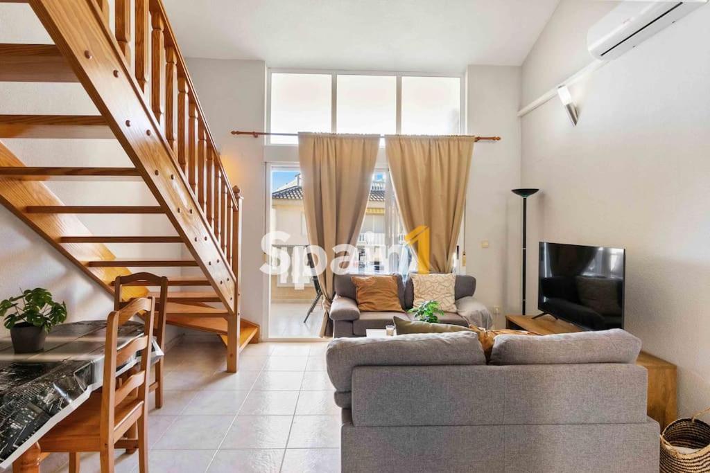 Atico En Guardamar Con 3 Habitaciones กวาร์ดามาร์เดลเซกูรา ภายนอก รูปภาพ