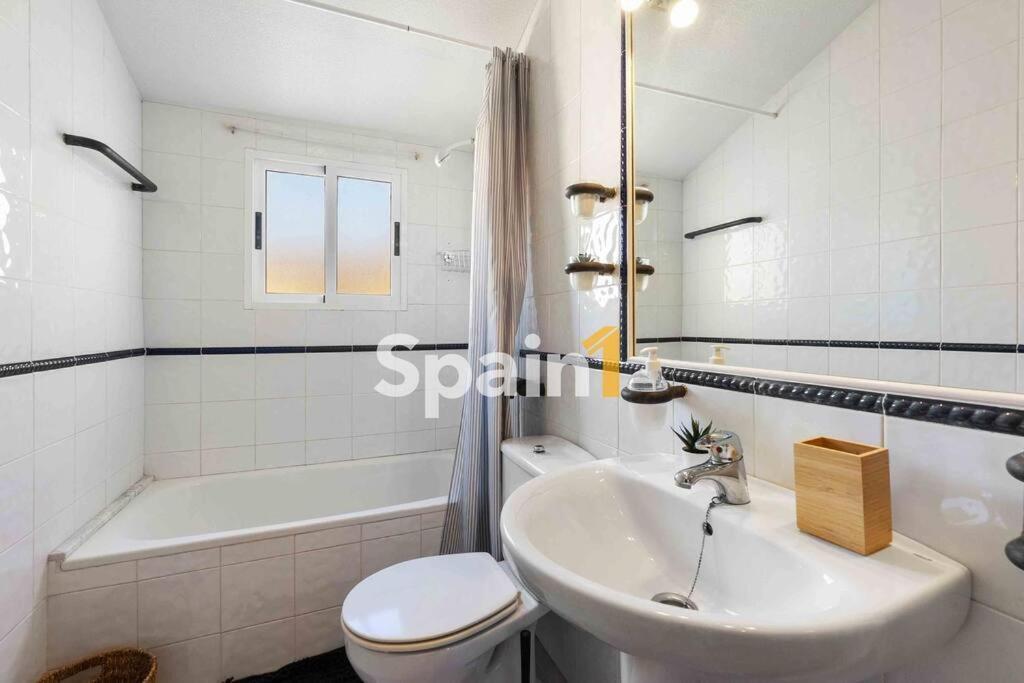Atico En Guardamar Con 3 Habitaciones กวาร์ดามาร์เดลเซกูรา ภายนอก รูปภาพ